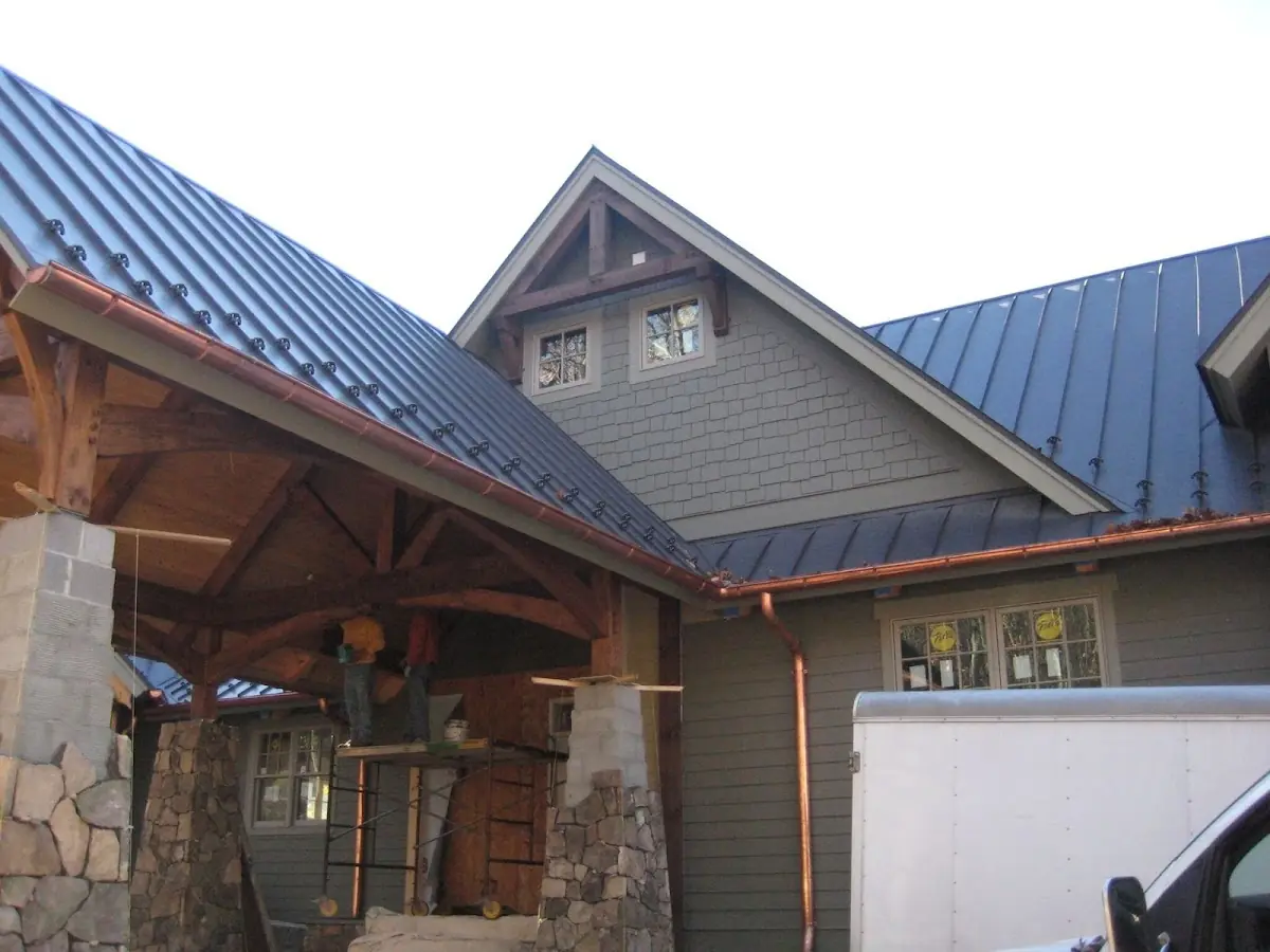 Craftsman Roofing team delivering quality roofing work in Hedionda Point